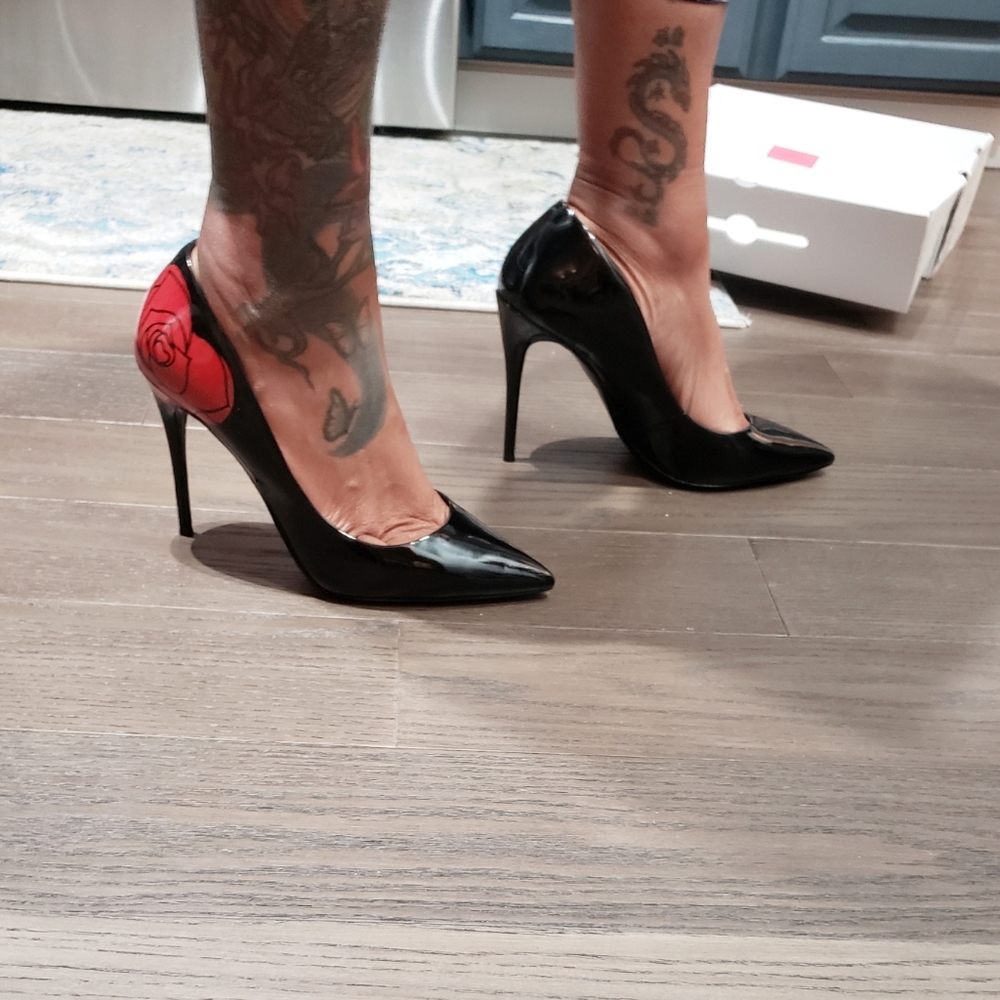 Heels - Picture 7 of 8